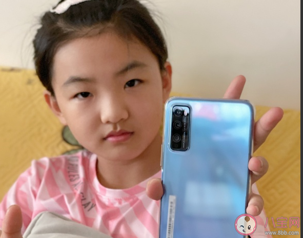 收到兒子買的手機心情說說 兒子給我買了個新手機感謝句子 收到兒子買的手機心情說說 兒子給我買了個新手機感謝句子