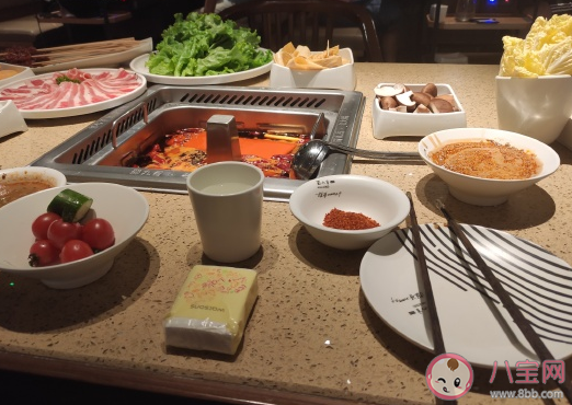 關于嗓子痛的心情說說 喉嚨痛難受搞笑幽默說說