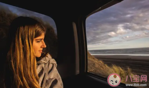 生性涼薄的人適合談戀愛(ài)嗎 生性涼薄的人值得深交嗎