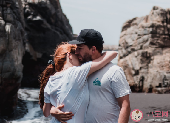 什么樣的女生容易激起男生的保護(hù)欲 怎么激起男生的保護(hù)欲 什么樣的女生容易激起男生的保護(hù)欲 怎么激起男生的保護(hù)欲