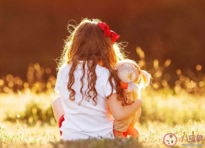 孩子的富養一定要有錢嗎 富養孩子的三層境界