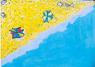 帶孩子去海邊發朋友圈的句子 孩子海邊玩耍的朋友圈說說