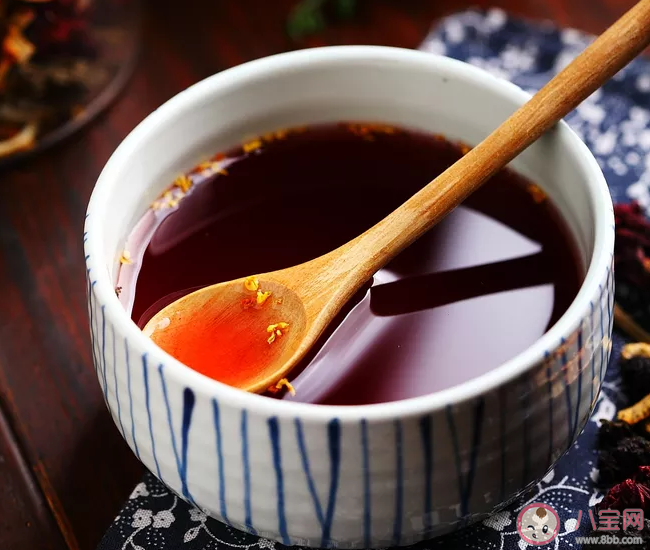 夏天喝酸梅湯可以預(yù)防中暑嗎 夏天喝酸梅湯有什么好處 夏天喝酸梅湯可以預(yù)防中暑嗎 夏天喝酸梅湯有什么好處