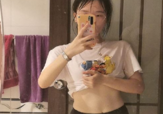 秀馬甲線朋友圈說說 曬馬甲線正能量文案