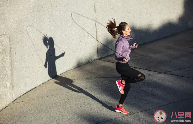 跳繩減肥真的會讓腿變粗嗎 跳繩的正確姿勢是什么