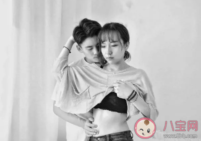 異性同事之間會(huì)日久生情嗎 同事間日久生情的表現(xiàn)