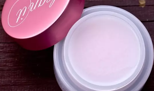 發霉的卸妝膏對臉部的危害 發霉的卸妝膏用了會怎么樣