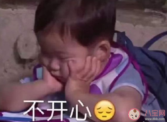 好想放假休息搞笑圖片文案 好困想睡覺幽默朋友圈說說