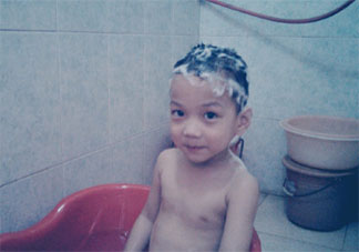 兒子會自己洗澡了的朋友圈說說 兒子第一次自己洗澡的心情句子