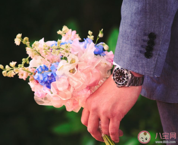 為什么有些男生總覺得異性對(duì)自己有意思 什么時(shí)候男生最容易自作多情 為什么有些男生總覺得異性對(duì)自己有意思 什么時(shí)候男生最容易自作多情