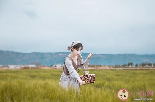 關于七夕一個人過傷感短句說說 單身一個人過七夕感慨文案說說 關于七夕一個人過傷感短句說說 單身一個人過七夕感慨文案說說