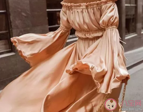 百分之百真絲可以用掛燙機(jī)嗎 掛燙機(jī)如何熨真絲不會(huì)壞