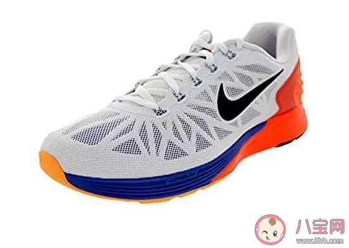 穿籃球鞋可以用來跑步嗎 為什么平時不能穿籃球鞋