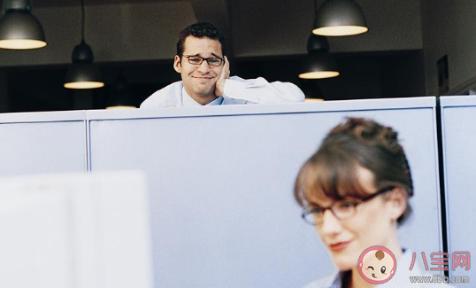 公司聯誼怎么撩小姐姐 怎么要小姐姐的微信和電話