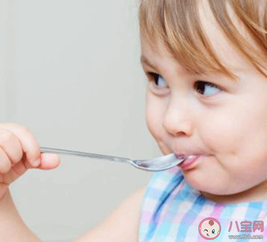 孩子臉色蠟黃不長(zhǎng)肉怎么吃 孩子臉色發(fā)黃飲食注意事項(xiàng)