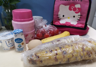 孩子上小學第一天家長簡短感言語錄 步入小學一年級家長心情說說。