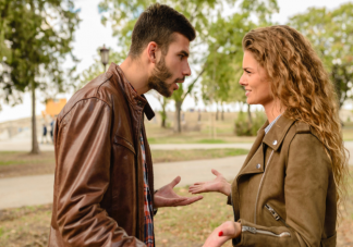 為什么談戀愛總是為小事吵架 情侶總因為小事爭吵怎么辦