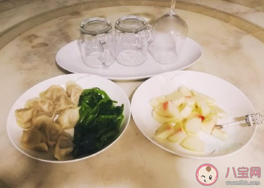 關于一個人買菜做飯的心情說說 一個人做飯享受發朋友圈文案