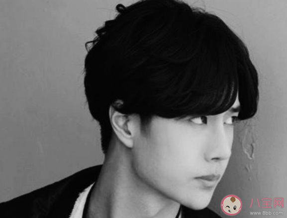 陳小春《全民情敵》歌詞是什么 《全民情敵》完整版歌詞在線聽歌