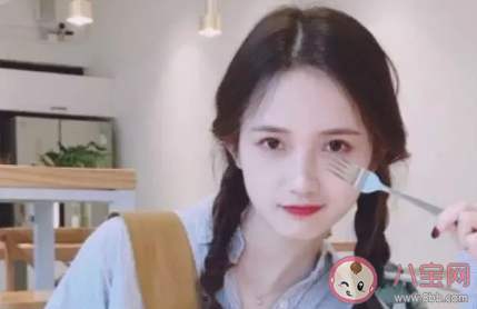 請女生吃飯怎么說話顯得幽默 請吃飯的套路對話