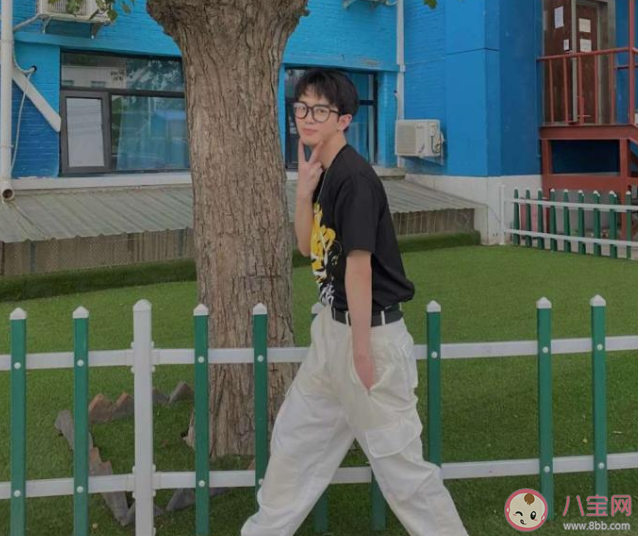 李尖尖男朋友微博是燃燒的燃的微博嗎 李尖尖男朋友微博是真的嗎 李尖尖男朋友微博是燃燒的燃的微博嗎 李尖尖男朋友微博是真的嗎