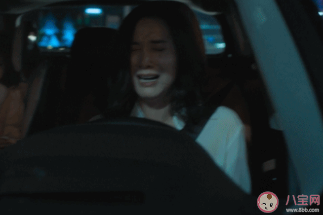 父母在孩子面前哭會(huì)有什么不好的影響 為什么不建議在孩子面前崩潰大哭