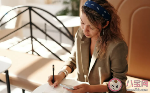 為什么很多女生打算一個(gè)人生活不結(jié)婚生子 原因是什么