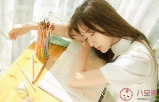 網(wǎng)絡(luò)搭訕開場白套路有哪些 網(wǎng)絡(luò)搭訕幽默話術(shù)技巧