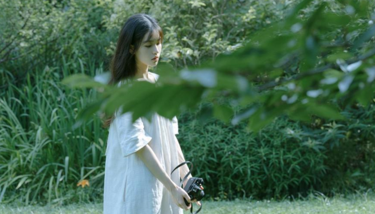 朋友圈配文文藝簡短有內涵的句子 文藝的適合發朋友圈配文 朋友圈配文文藝簡短有內涵的句子 文藝的適合發朋友圈配文