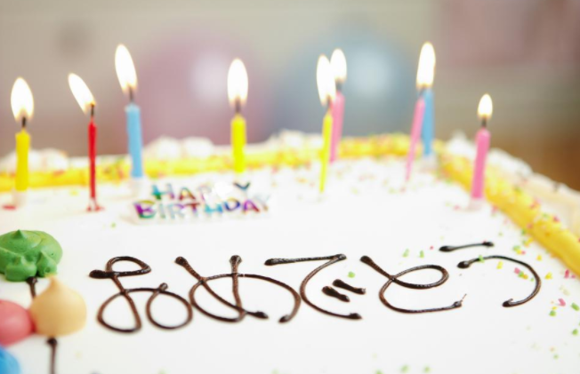 過生日有哪些習以為常的慣例對話 生日慣例對話句子文案