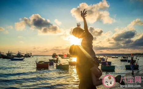 抖音高人竟在我身邊是什么梗什么意思 高人竟在我身邊意思出處是哪里