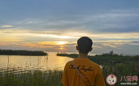 和好朋友一起看夕陽心情說說 看夕陽曬朋友圈正能量句子