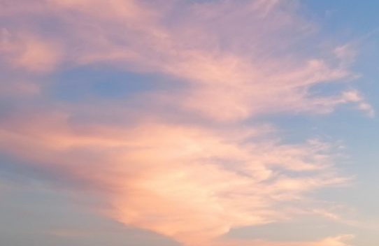 一個人看夕陽發朋友圈說說 一個人看夕陽晚霞唯美句子