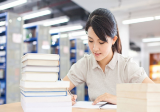 高中學(xué)生假努力是什么樣子的 假裝努力的人有什么表現(xiàn)