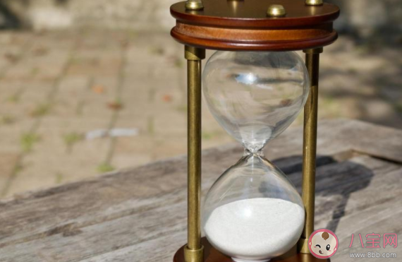 哪一刻覺得時(shí)間過得太快了 感覺時(shí)間過得很快的瞬間是什么