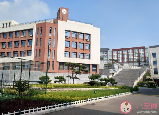 表示回到母校的感慨文案說說 重回母校怎么發朋友圈句子 表示回到母校的感慨文案說說 重回母校怎么發朋友圈句子