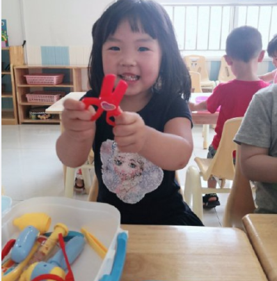 記錄寶寶入園第一天的朋友圈文案 記錄寶貝幼兒園第一天表現的說說句子 記錄寶寶入園第一天的朋友圈文案 記錄寶貝幼兒園第一天表現的說說句子