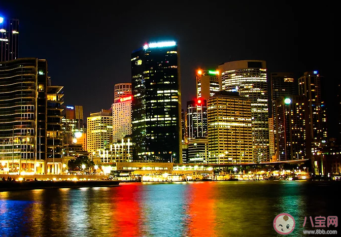 一夜之間這個城市就冷了的說說句子 一夜之間這個城市就冷了朋友圈說說