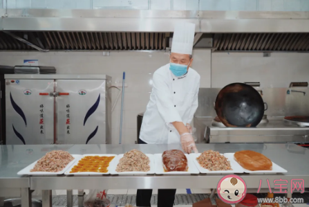 陜西一高校食堂研發油潑辣子月餅是怎么回事 油潑辣子吃起來為什么不辣。 陜西一高校食堂研發油潑辣子月餅是怎么回事 油潑辣子吃起來為什么不辣。