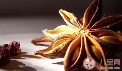 硫磺八角二氧化硫超原國標16倍怎么回事 硫磺八角有哪些危害 硫磺八角二氧化硫超原國標16倍怎么回事 硫磺八角有哪些危害