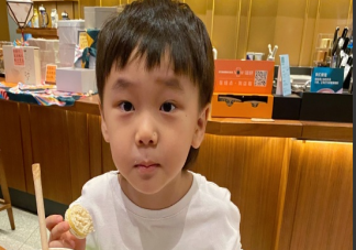 兒子陪我逛街的心情說(shuō)說(shuō) 和兒子逛街發(fā)朋友圈的句子