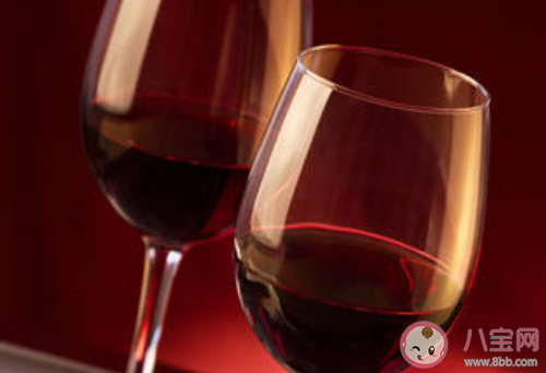 西班牙小鎮5萬升紅酒桶破裂是怎么回事 紅酒桶破裂的原因是什么 西班牙小鎮5萬升紅酒桶破裂是怎么回事 紅酒桶破裂的原因是什么