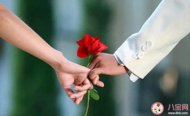 戀愛磨合期的4個階段分別是什么 如何處理戀愛磨合期 戀愛磨合期的4個階段分別是什么 如何處理戀愛磨合期