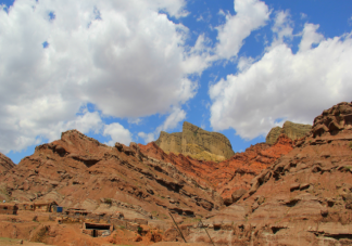 新疆101公路沿途可以看見幾種自然風(fēng)光景致 最佳觀賞季節(jié)是什么時(shí)候