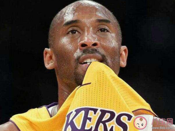 科比戰靴一雙32萬元是真的嗎 科比戰靴被拍賣是怎么回事 科比戰靴一雙32萬元是真的嗎 科比戰靴被拍賣是怎么回事