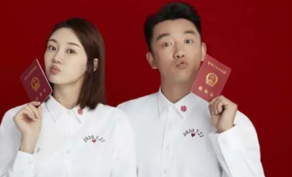 鄭愷苗苗得女是真的嗎 鄭愷女兒叫什么