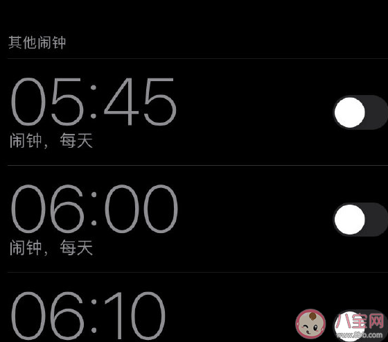 明天終于可以關(guān)掉鬧鐘的說說 放假了關(guān)閉鬧鐘的心情句子