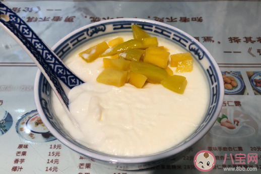 自己做雙皮奶發(fā)朋友圈文案 自制雙皮奶心情說說