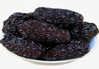 給孩子吃黑棗有什么好處 給孩子吃黑棗要注意什么