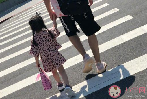 女兒長高了發朋友圈文案大全 感覺女兒長高了家長心情感言